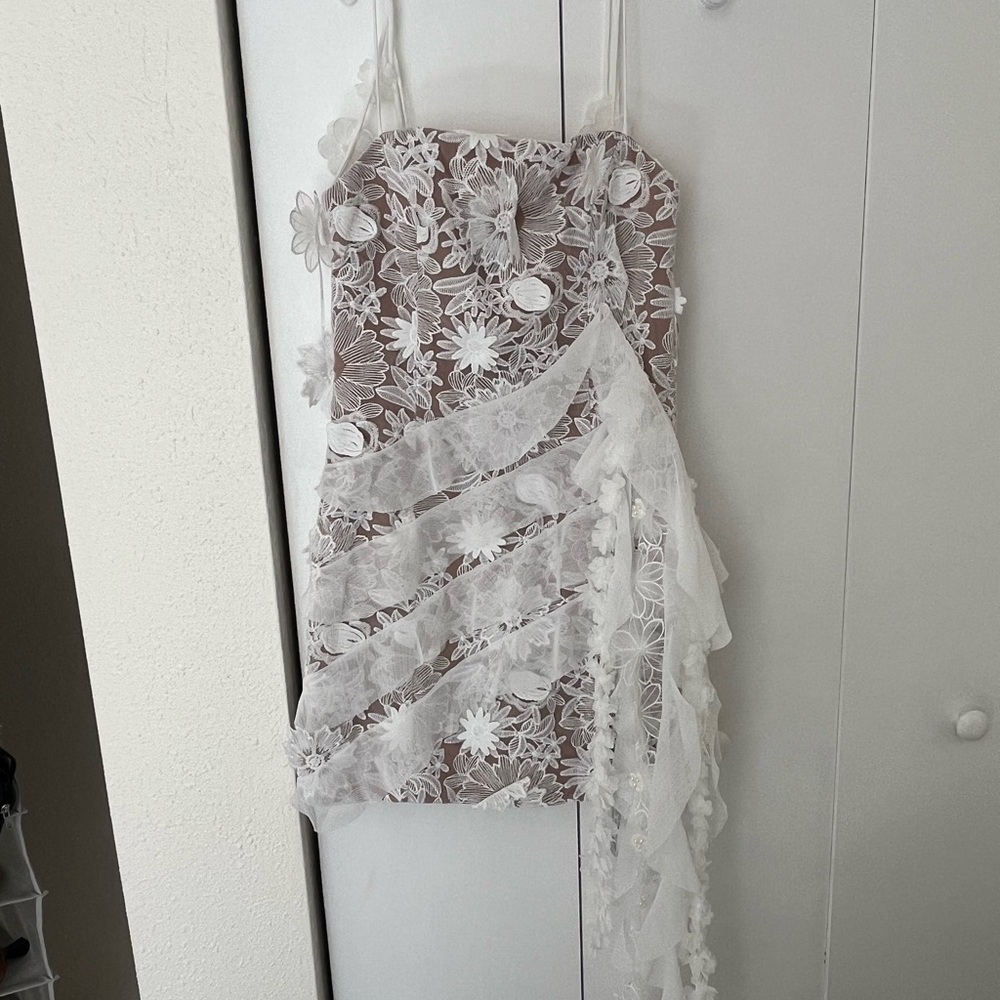 Elliatt White Floral Lace Mini Dress